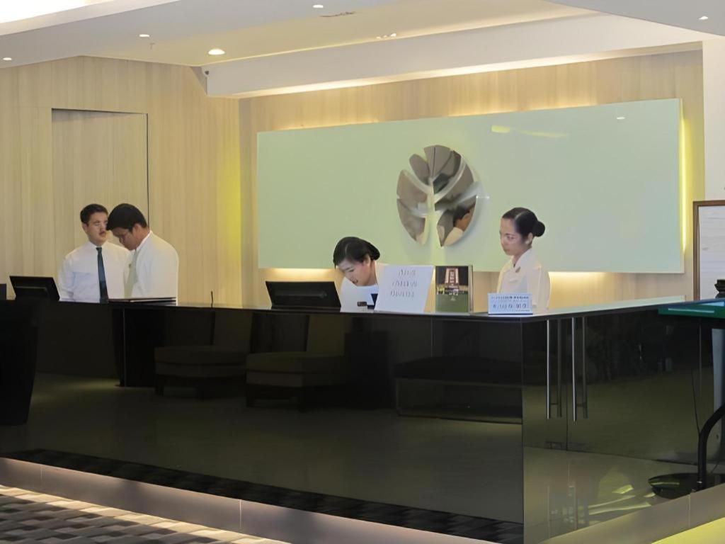 奎松市红杉酒店 外观 照片